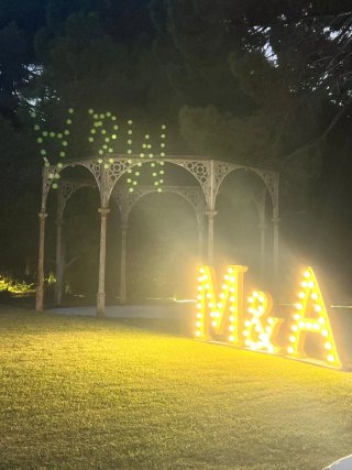 Letras Luminosas M&A Cartón