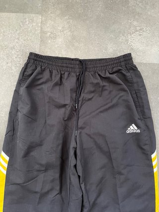 Chándal Adidas Negro y Amarillo