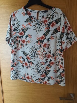 Blusa Primark floral multicolor