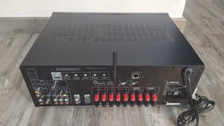 Yamaha RX-V683