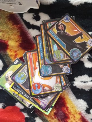 Lote Star Wars: R2-D2, DVD y Cartas