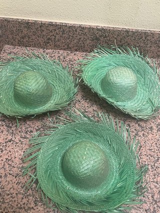 3 sombreros mexicanos