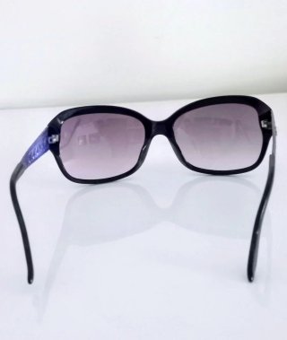 Gafas de sol negras