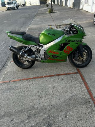 Kawasaki Ninja ZX-9R