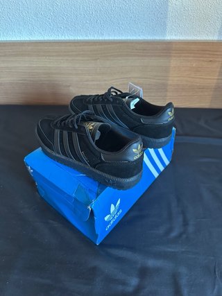 Adidas Hand 2 Negro y dorado talla 39