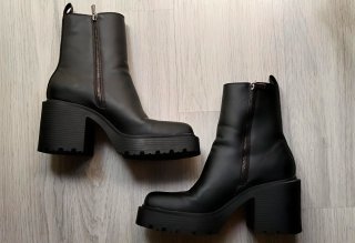 Botines estilo Track | Tacón Bloque Ancho.