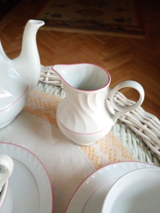 Juego de Té/Café de porcelana Irabia (Ondina).