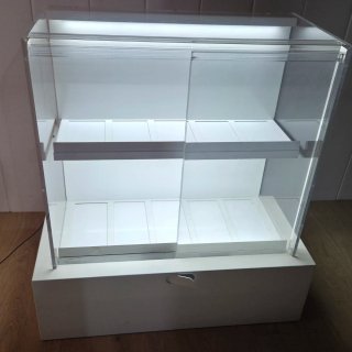 Vitrina expositora acrílico con luz LED