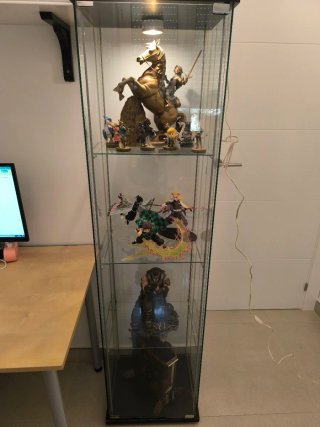 Vitrina Detolf Ikea Negra