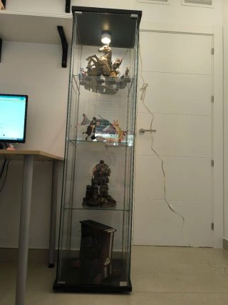Vitrina Detolf Ikea Negra