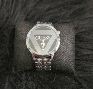 Reloj Guess Mujer Esfera Logo Triangular