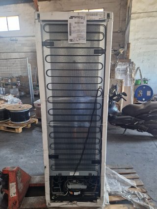 Vinoteca SMEG SCV115A