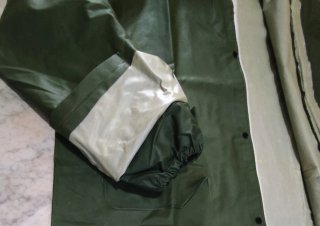 IMPERMEABLE