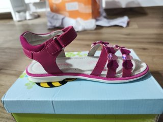 Sandalias niña rosas con mariposas