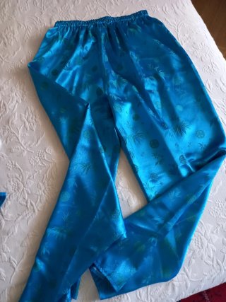 Conjunto de seda oriental azul