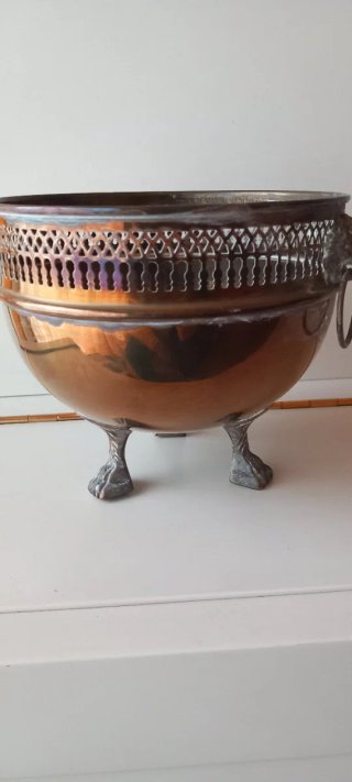 Recipiente de Bronce Vintage
