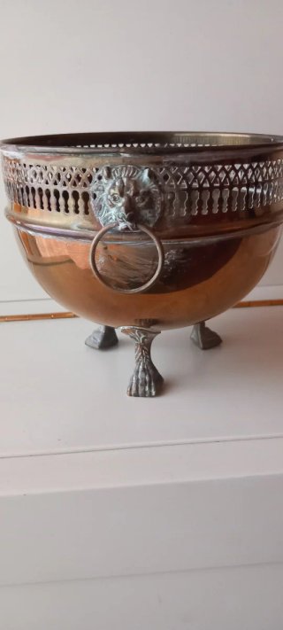 Recipiente de Bronce Vintage