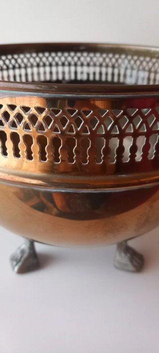 Recipiente de Bronce Vintage