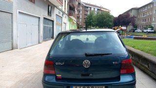 Volkswagen Golf 2000