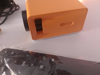 Proyector YG300