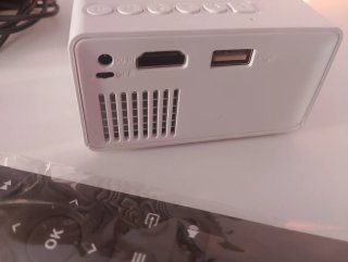 Proyector YG300