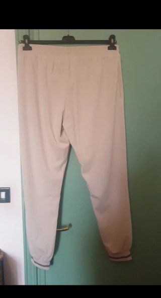 Pantaloni sportivi beige taglia curvy