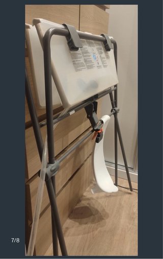 Bañera Stokke con patas y soporte bebé