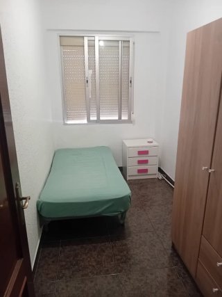 Habitación completa con armario
