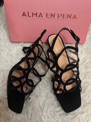 Sandalias Alma en Pena Negras Tacon