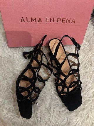 Sandalias Alma en Pena Negras Tacon