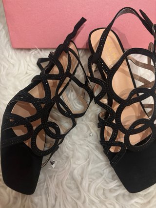 Sandalias Alma en Pena Negras Tacon