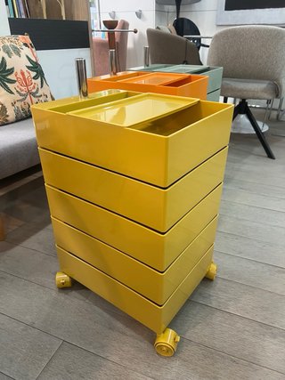 Cajonera modular de plástico con ruedas