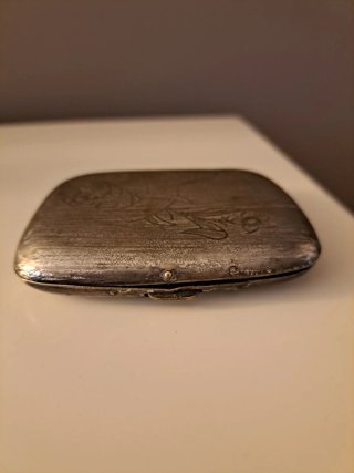Pitillera "Modernista" metal plateado. Circa 1900