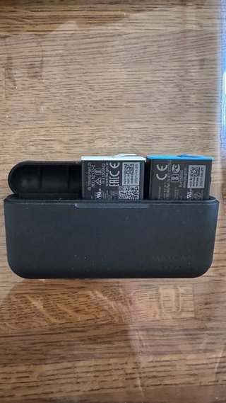 GoPro Hero 9 + 2 batterie e accessori