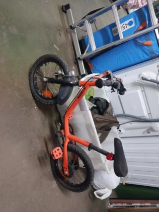 Bicicleta infantil naranja BTWIN