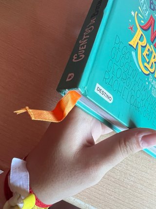 Cuentos de buenas noches para niñas rebeldes 2