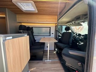 Nissan Interstar 2024