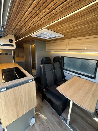 Nissan Interstar 2024
