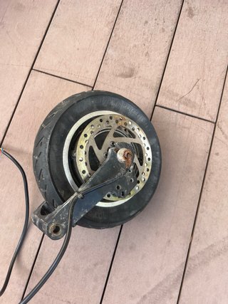 Motor Rueda Eléctrica 500W 10p con Freno Disco