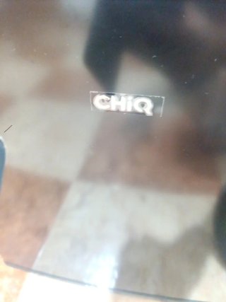 Nevera pequeña CHIQ negra
