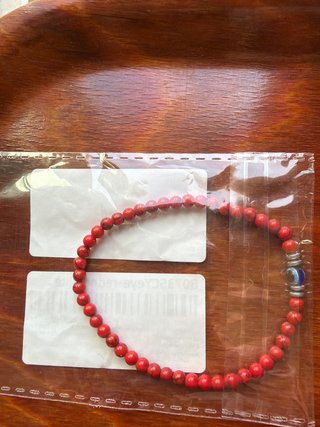 Pulsera de cuentas rojas y ojo turco