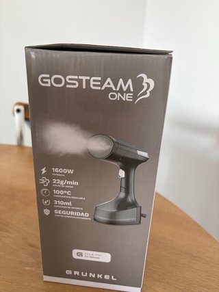 Plancha de vapor vertical GRUNKEL GOSTEAM