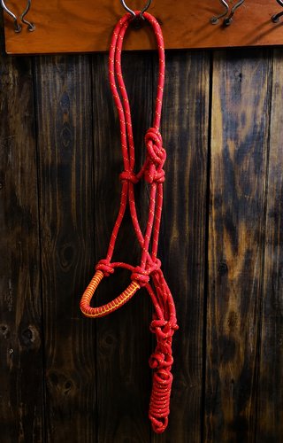 CABEZADA DE NUDOS ROJO AMARILLO NUEVO ENVIO 24h