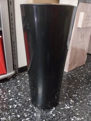 Porta vaso alto nero