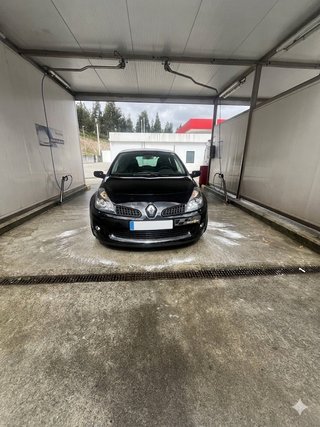 Renault Clio Sport F1 Team R27