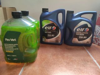 Líquido anticongelante y aceite Elf