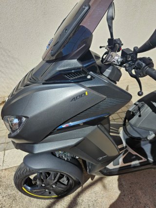 Peugeot Metropolis GT400 gris