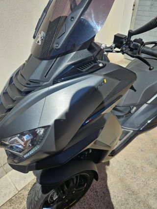 Peugeot Metropolis GT400 gris