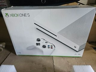 Xbox One S 1TB Branco