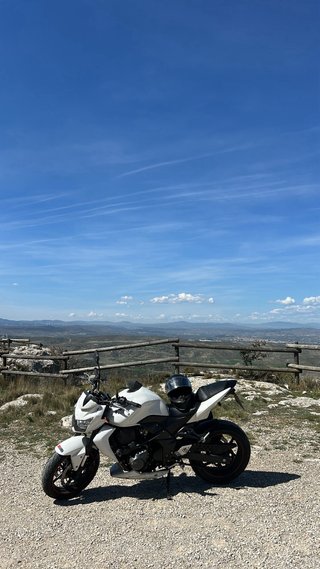 Kawasaki Z750 A2